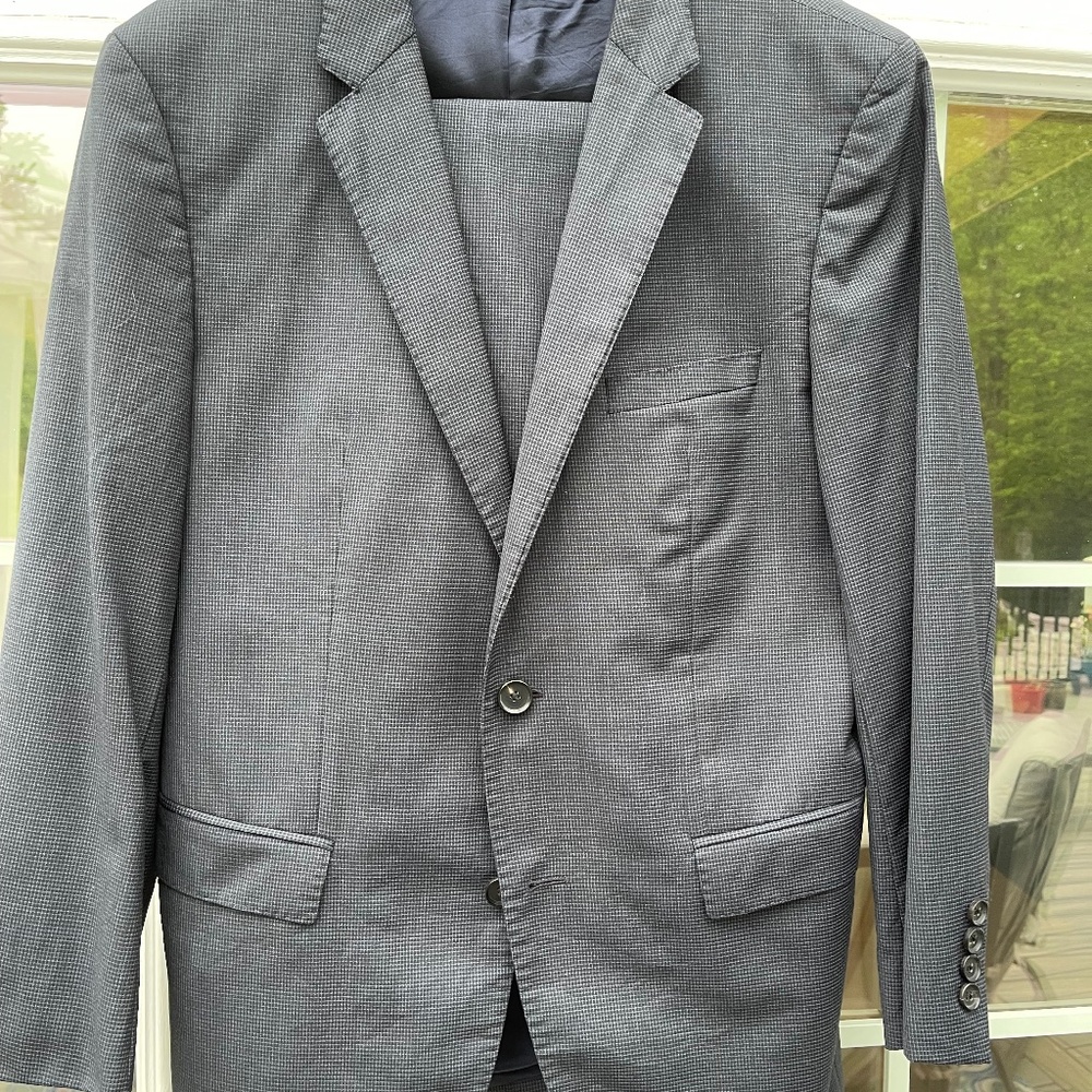 Hugo Boss 2 piece suit 40R